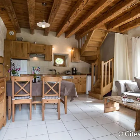 Gite Chaptuzat, 3 Pieces, 4 Personnes - Fr-1-630-24 * Chaptuzat